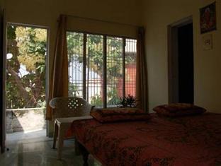 Maruti Guest House Benares Buitenkant foto